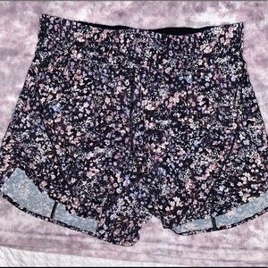 lululemon tracker shorts